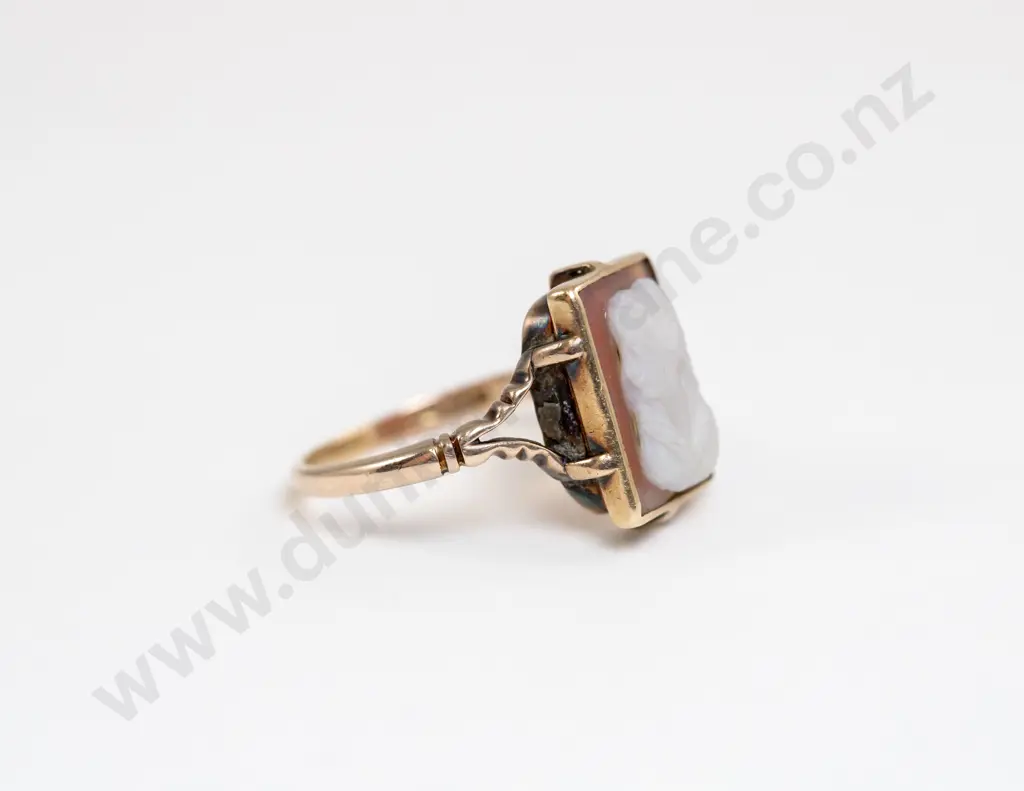 9ct High Relief Classical Portrait Cameo Hardstone Ring Image 1++