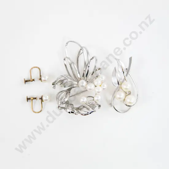 Two S/S and Cultured Pearl Spray Brooches and 9ct Mounted Pearl Earrings