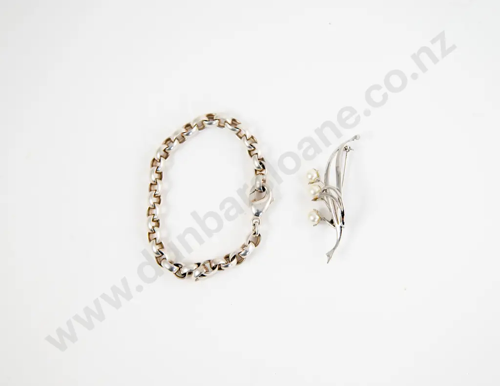 S/S Trace Link Bracelet and Pearl Spray Brooch Image 1++