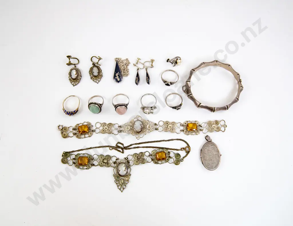 Assorted Sterling Silver Jewellery Image 1++