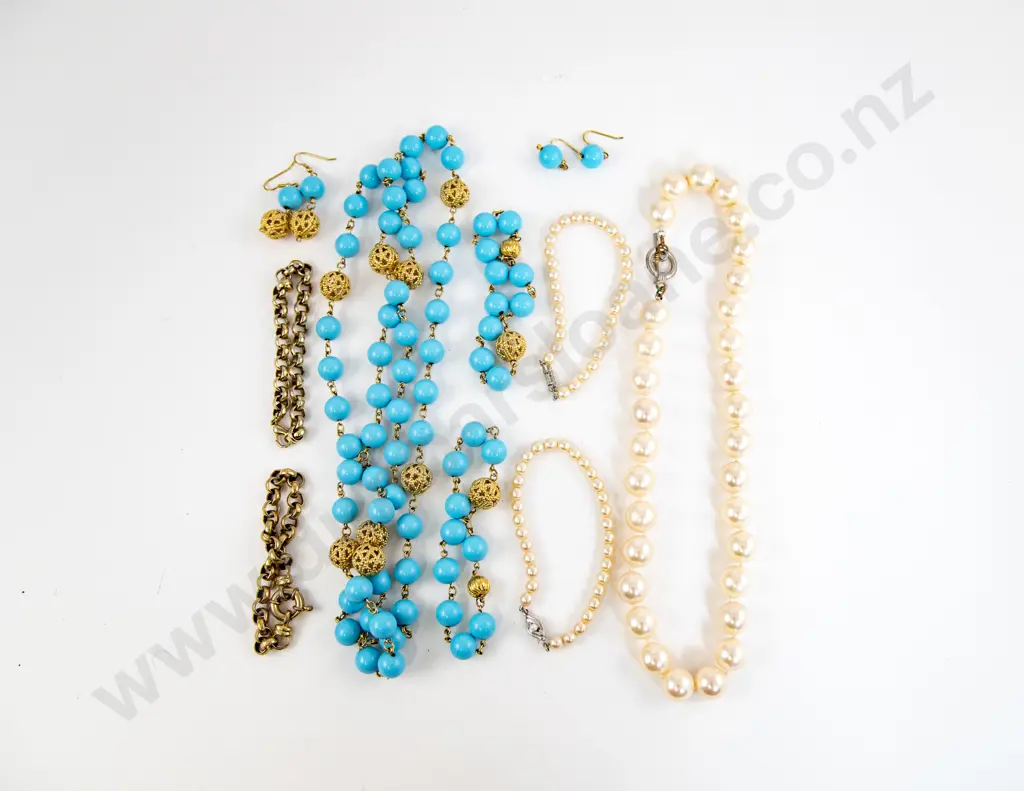 Assorted Costume Pieces Image 1++