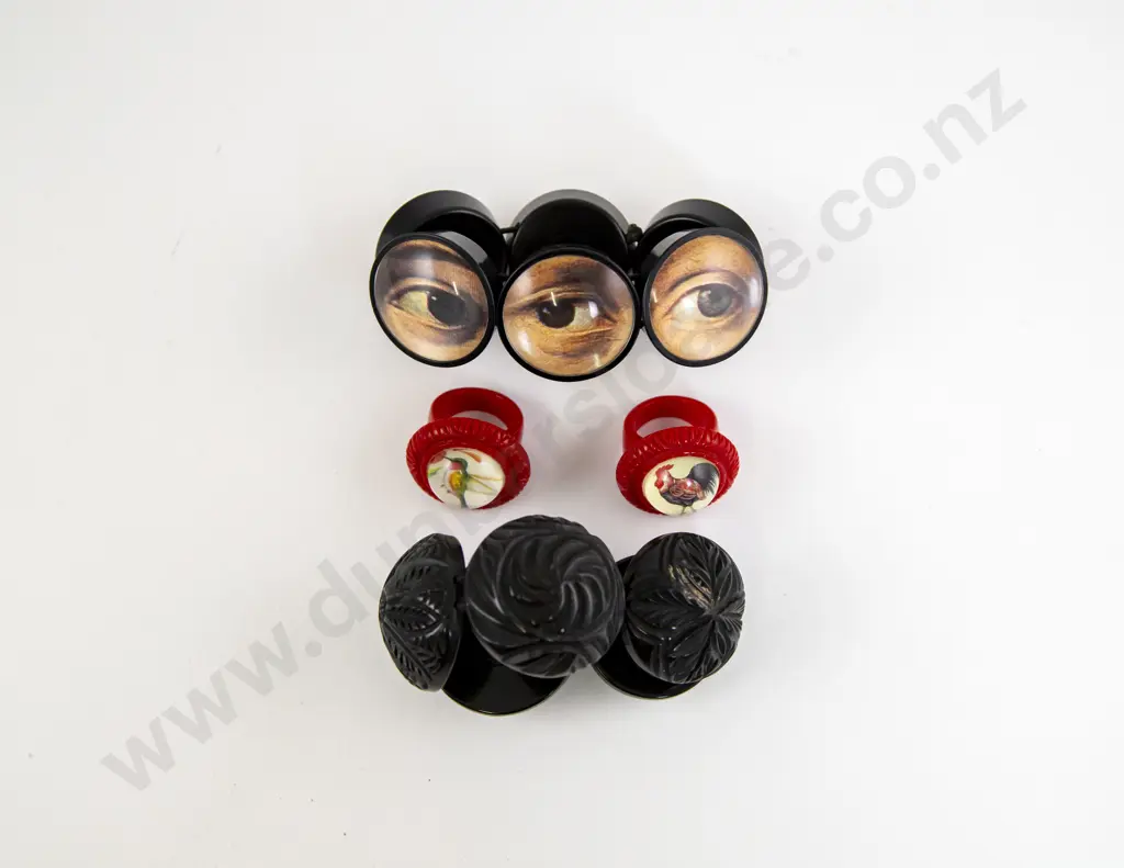 Hotcakes Design Carved Resin Bangle Image 1++