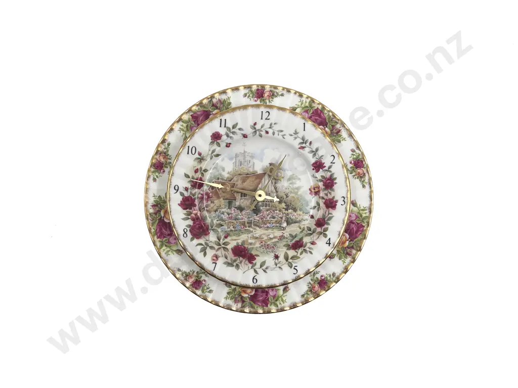 Royal Albert Old Country Roses Cottage Small Wall Clock and Plate Image 1++