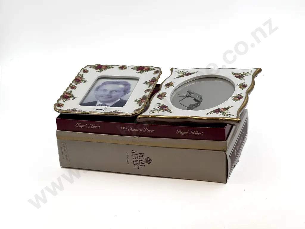 Royal Albert Old Country Roses Photo Frame and Mirror Image 1++