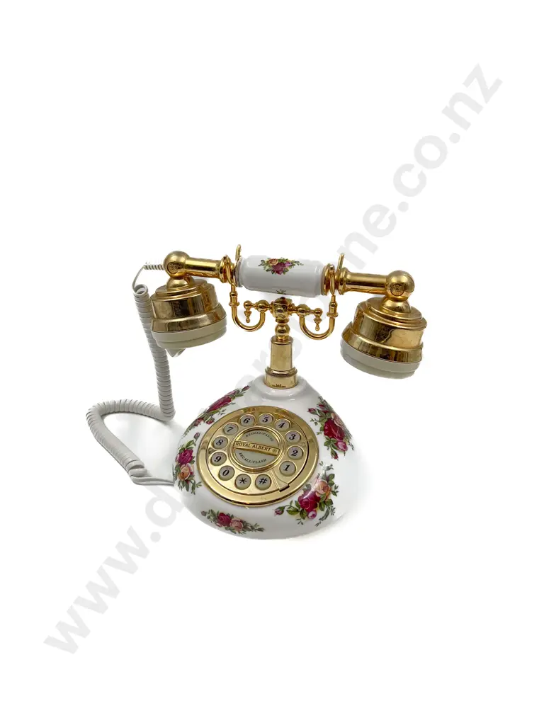 RA Old Country Roses Old Fashioned Telephone Image 1++