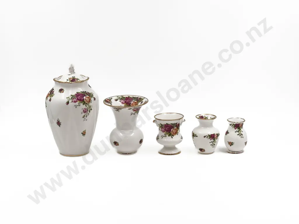 RA Old Country Roses Four Vases with Covered Vase Image 1++