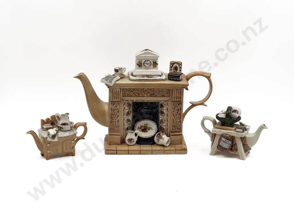RA Old Country Roses Large Ornament Teapot with Two Miniature Image 1++