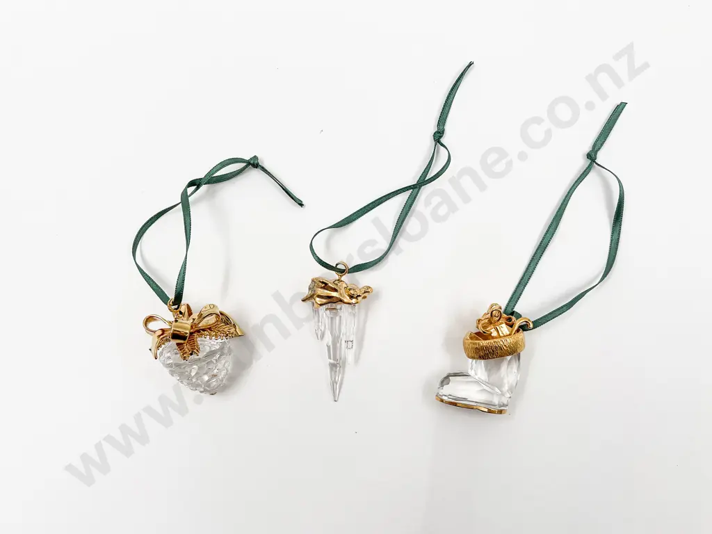 Three Christmas Memories Ornaments Image 1++