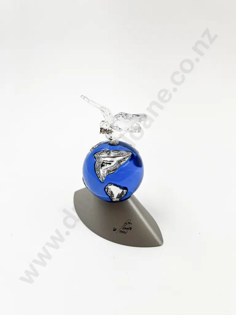 Swarovski Crystal Planet 2000 Millennium Planet Image 1++