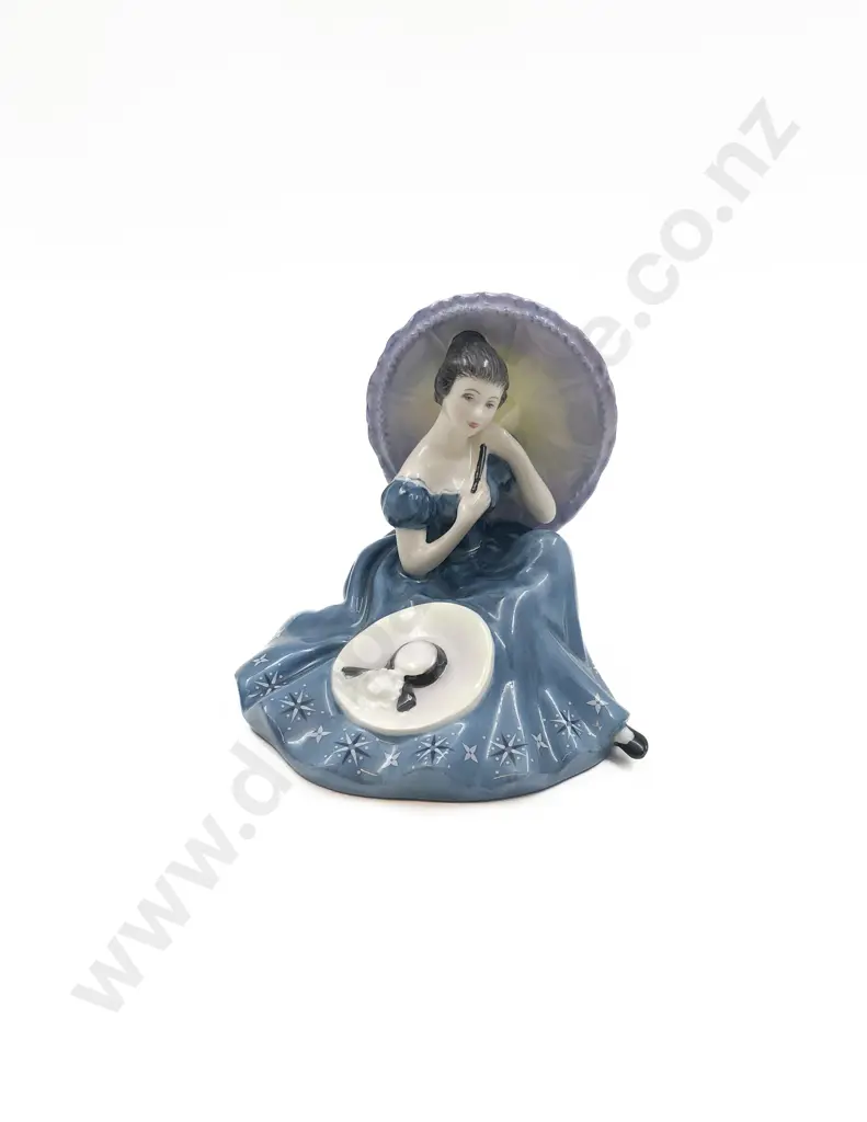 RD Figure Pensive Moments HN 2704 Image 1++