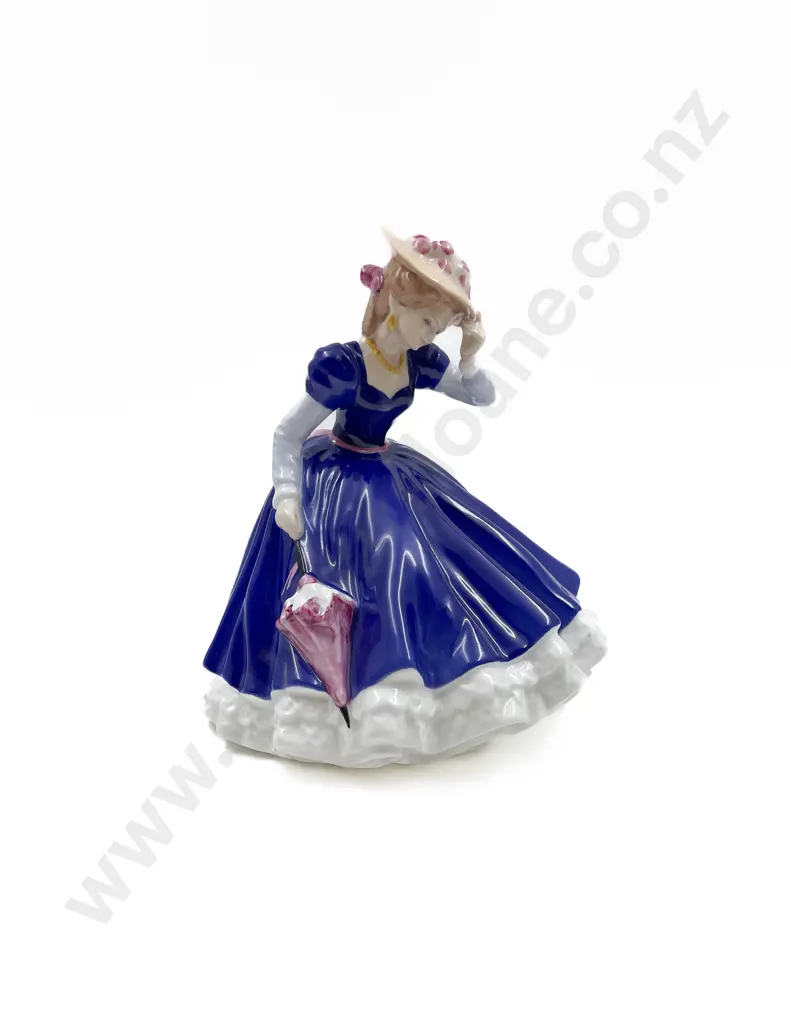RD Figure of the Year Mary HN 3375 Image 1++