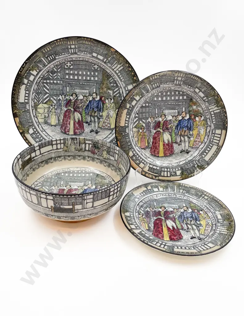 RD Old Moreton Fruit Bowl with Graduated Set of Three Plates Including Head Rack Plate (af) Image 1++