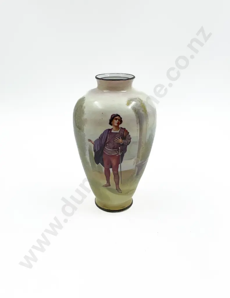 RD Shakespeare Series Ware Vase Image 1++