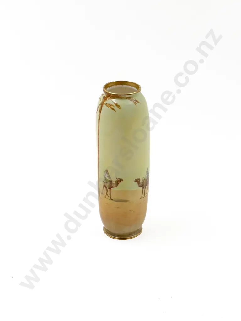 RD Hand-Painted Vase Image 1++