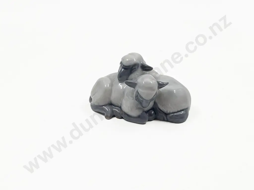 Royal Copenhagen Figure Group of Sheep Image 1++