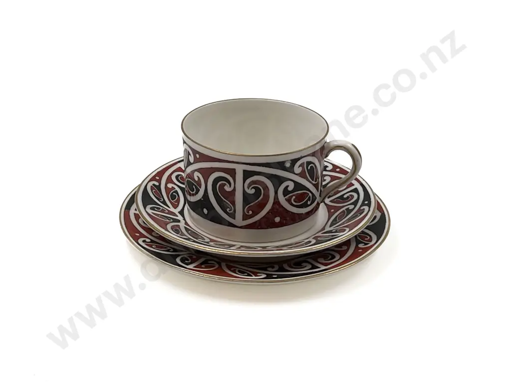 Royal Doulton Maori Art Pattern Teacup Saucer and Plate Image 1++