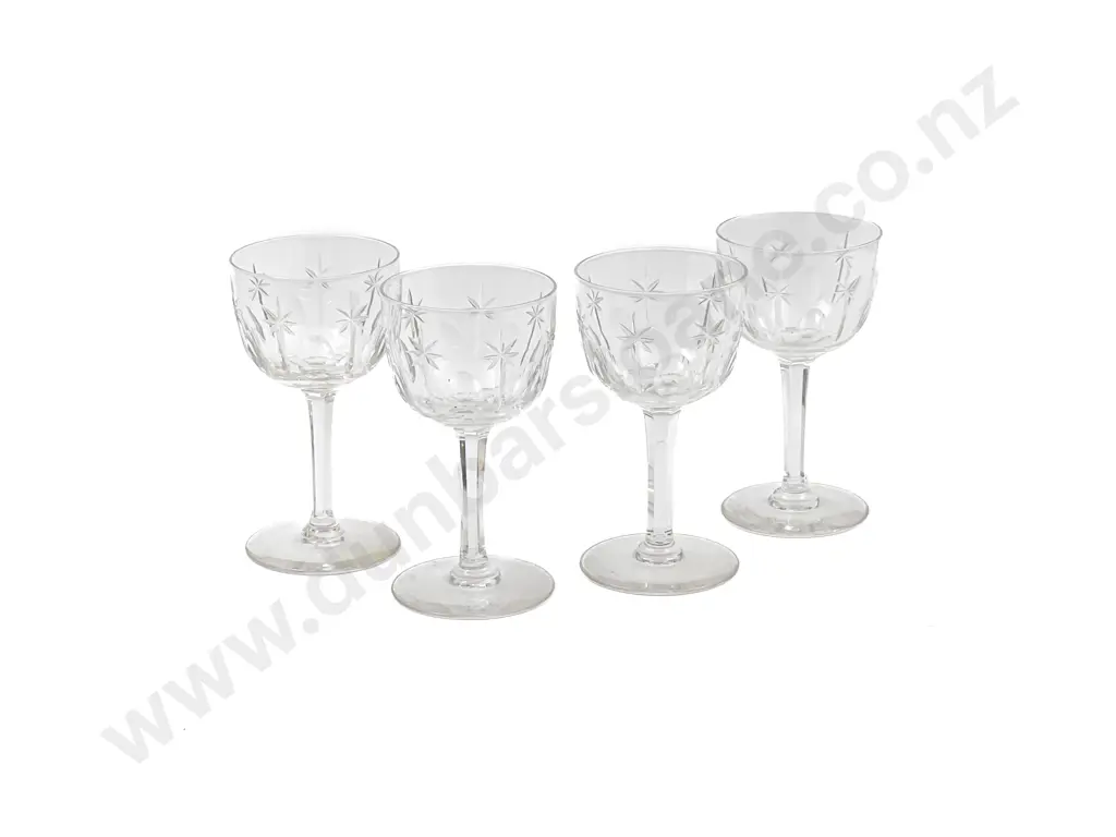Set of Fifteen Wine Glasses Image 1++