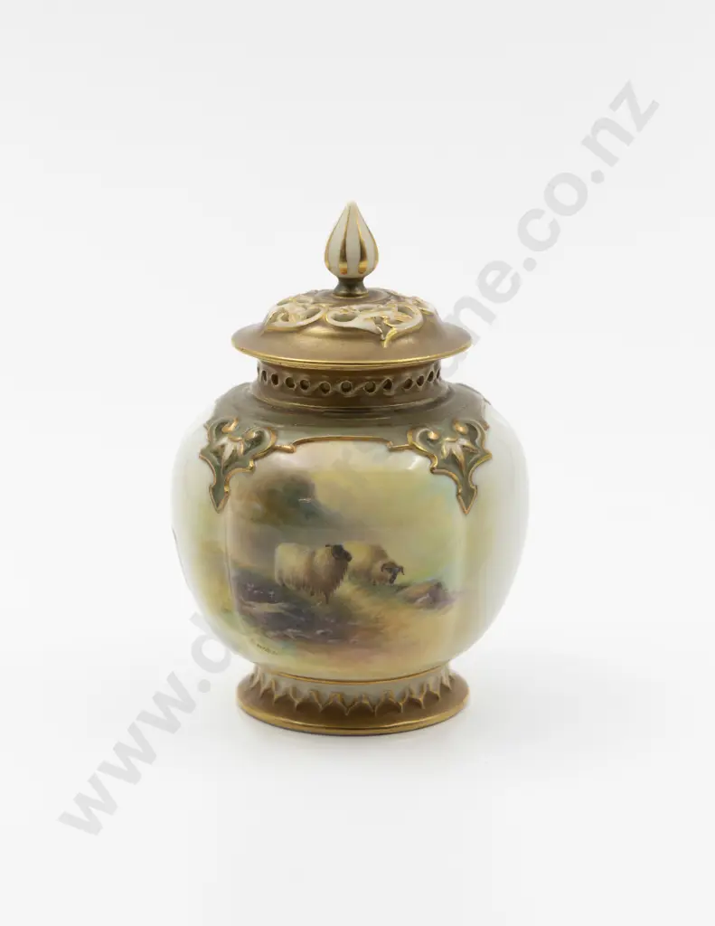 Royal Worcester Potpourri Vase and Cover Image 1++