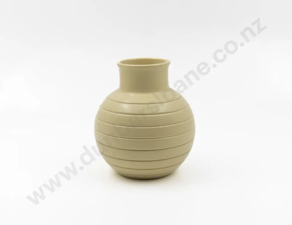 Keith Murray For Wedgwood Spherical Ribbed Vase Image 1++