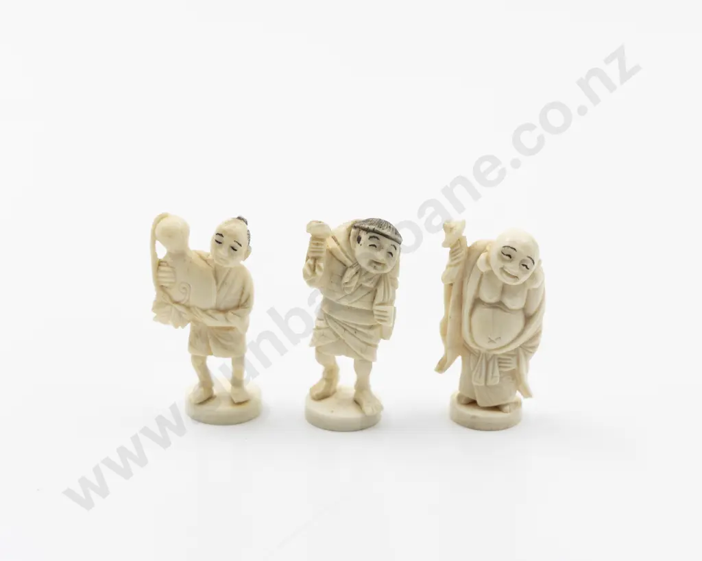 Three Small Japanese Carved Ivory Figures (faults) Image 1++