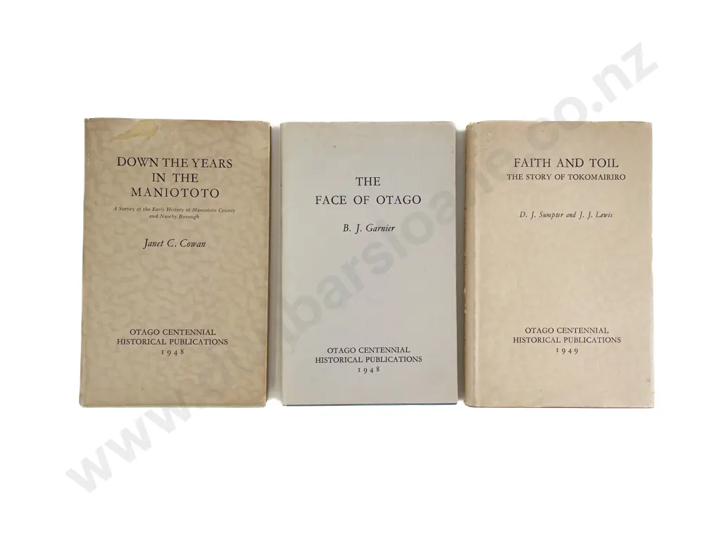3 Otago Centennial Historical Publications Image 1++