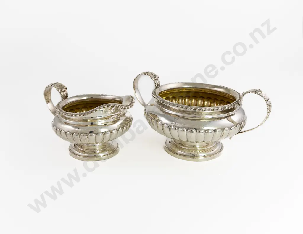 Geo IV S/S Suagr Bowl & Milk Jug Image 1++