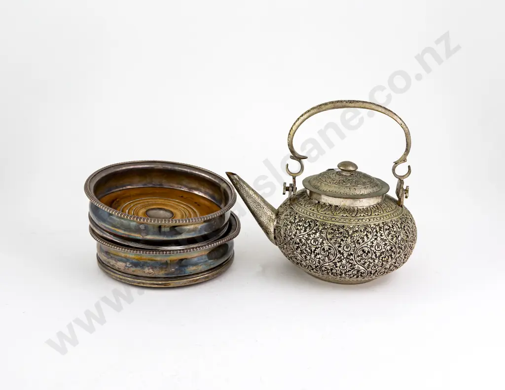Eastern Part Silver Teapot Image 1++