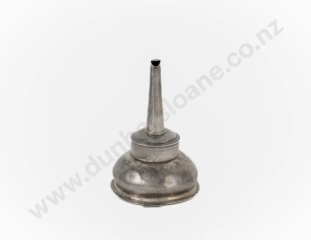 Geo III S/S Wine Funnel Image 1++