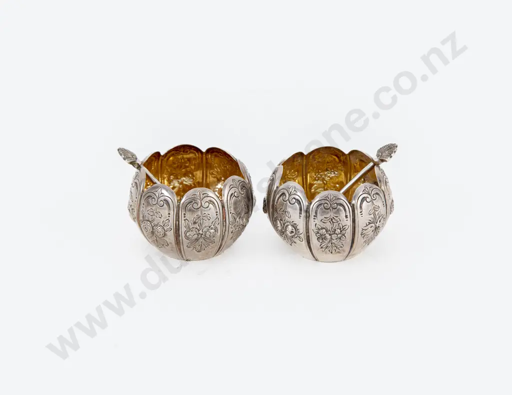 Attractive Pair of S/S Salts & Spoons by Walter & John Barnard Image 1++
