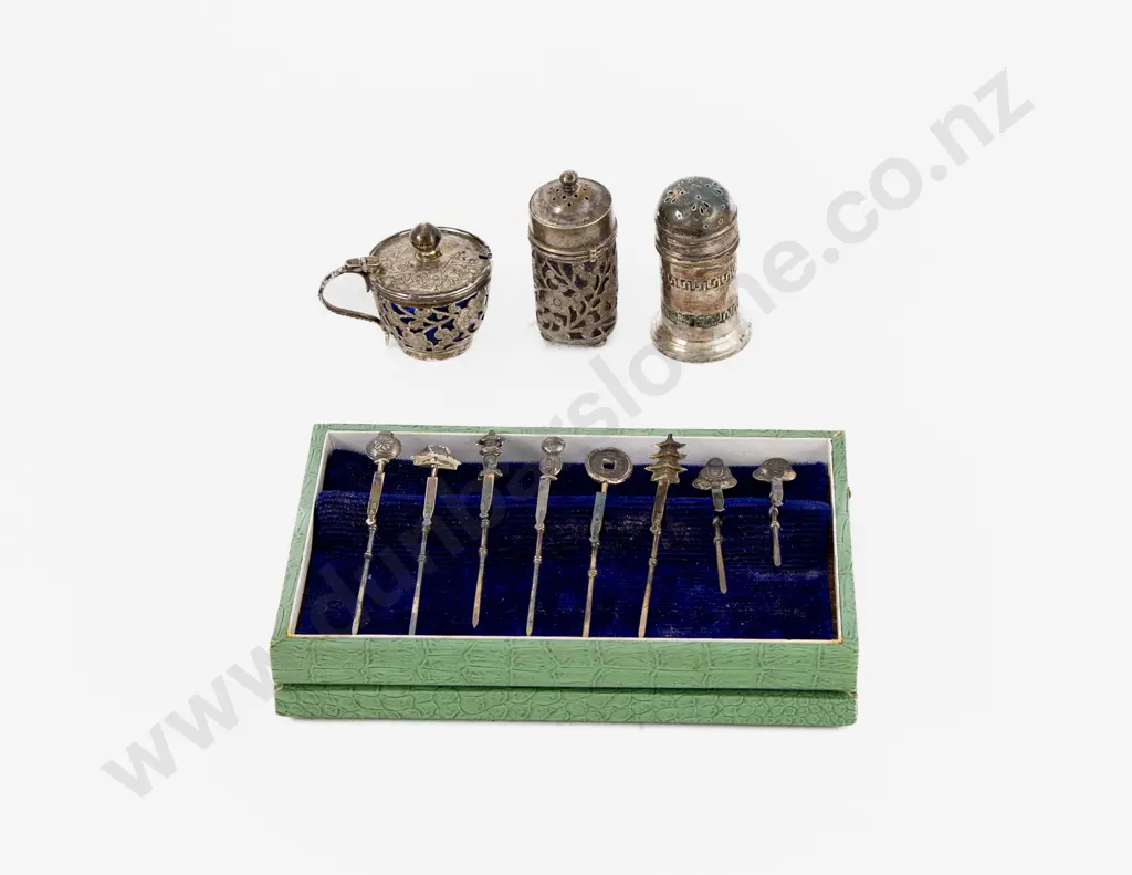 Cased Set Of Eight Chinese Silver Cocktail Sticks Image 1++