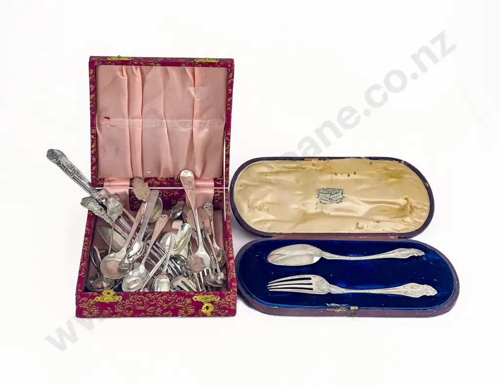 Cased Vict S/S Christening Fork & Spoon & Assorted Other Flatware Image 1++
