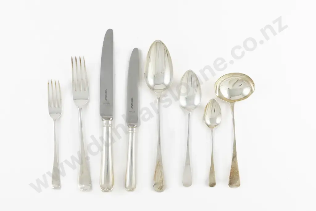 Extensive C19th 114pce S/S Canteen Suite Of Old English & Hanoverian Pattern Cutlery Image 1++