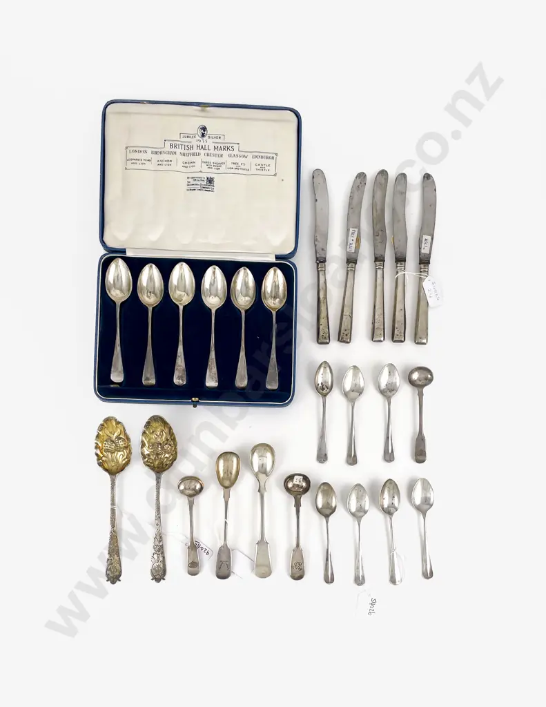 Cased Set Of Six S/S 1935 British Hallmarks Teaspoons Image 1++
