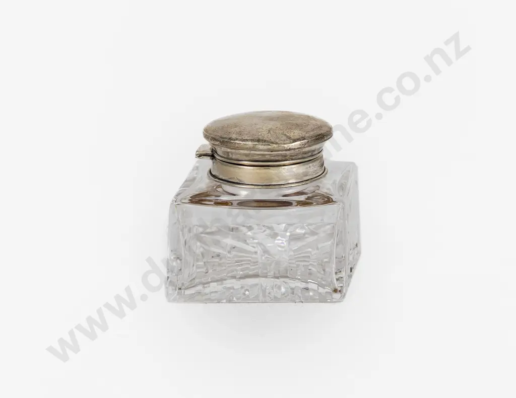 QEII S/S Top Cut Glass Inkwell Image 1++