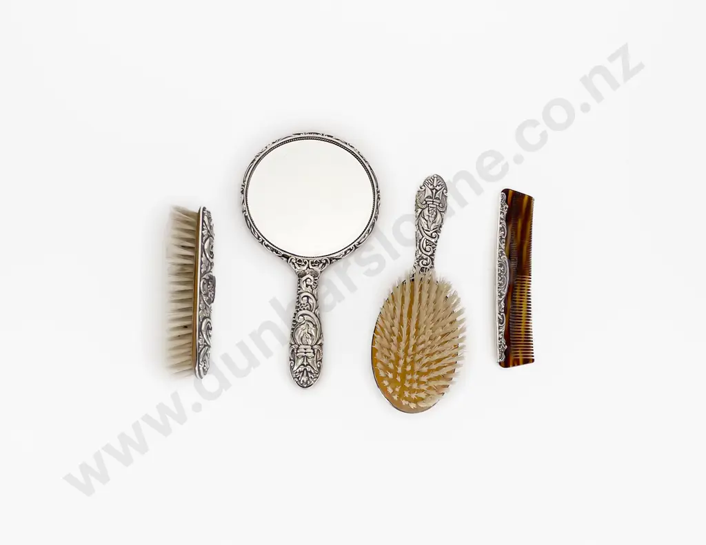 S/S Backed 4pce Dressing Table Set Image 1++
