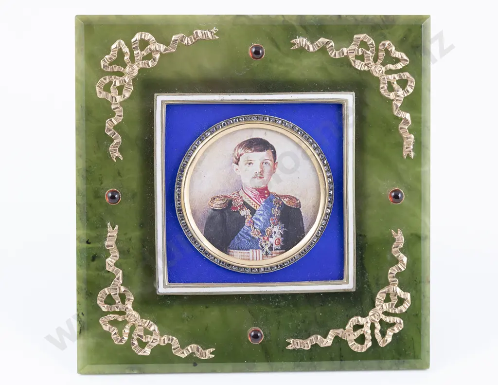 Faberge Style Nephrite & Gold Mounted Photo Frame By Workmaster Victor Aarne Image 1++
