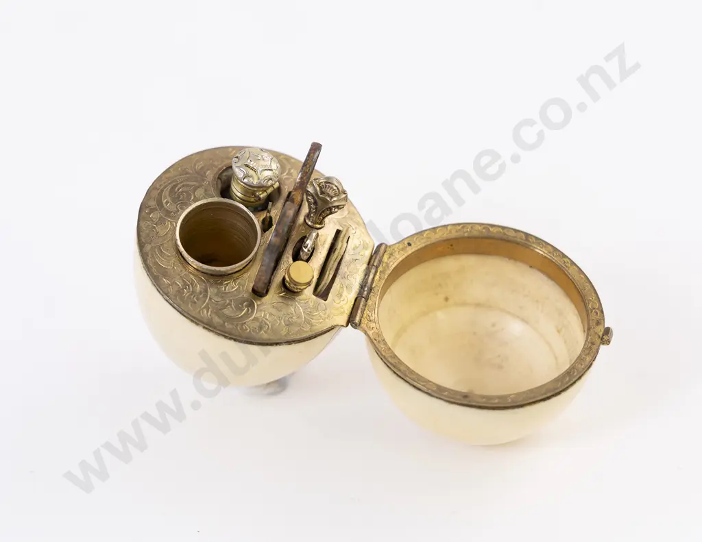 Rare C19th Ivory & Gilt Metal Egg Shaped Etui Image 1++