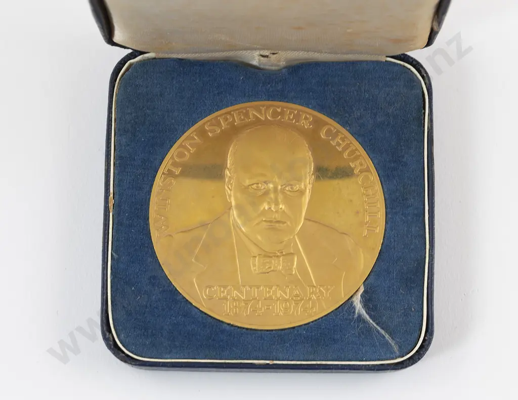UK 22ct Gold Winston Spencer Churchill 1874-1974 Centenary Medal Image 1++