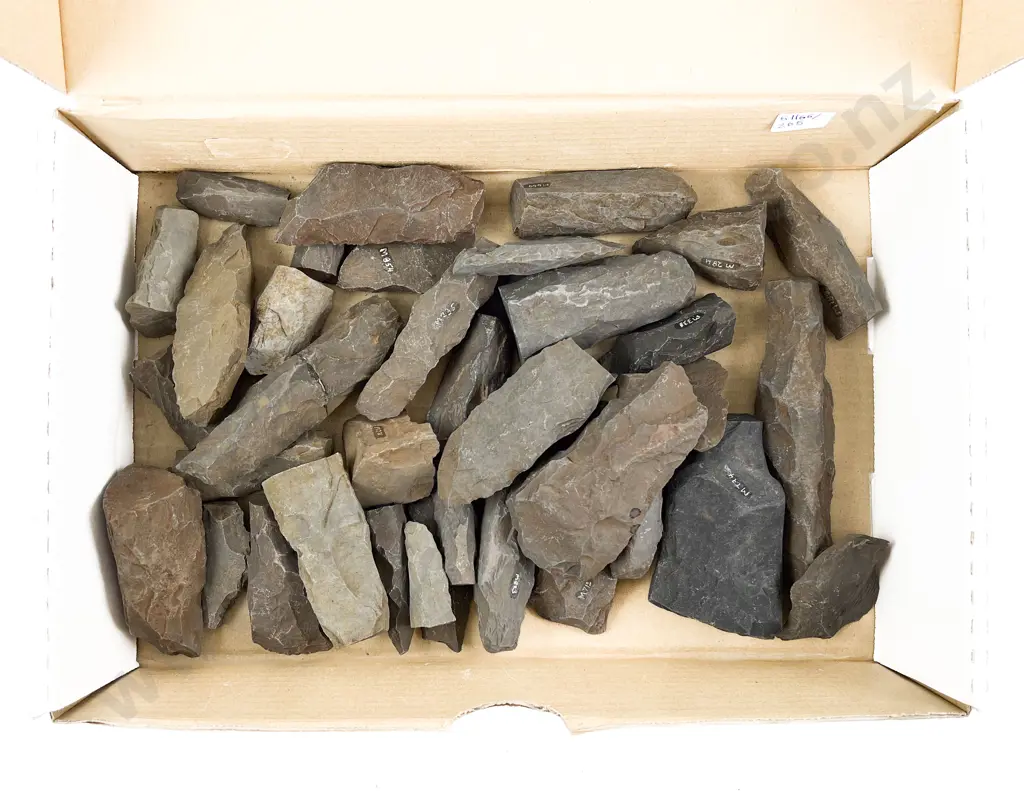 Box Quantity of Assorted Worked Stones From The Pitcairns Image 1++