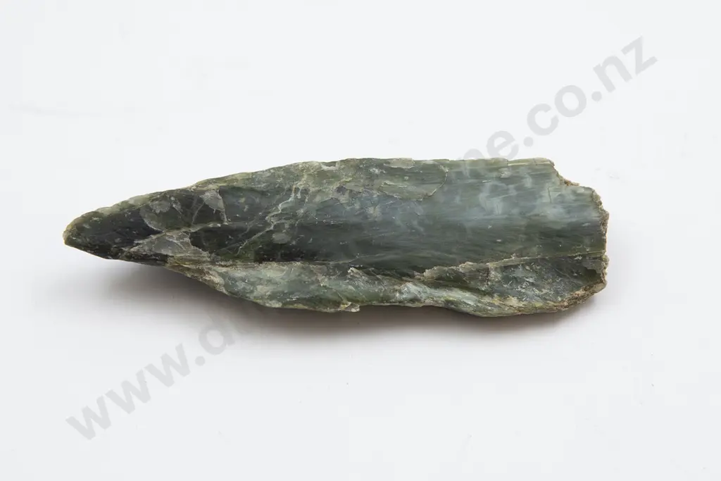 A Pounamu Awl Image 1++