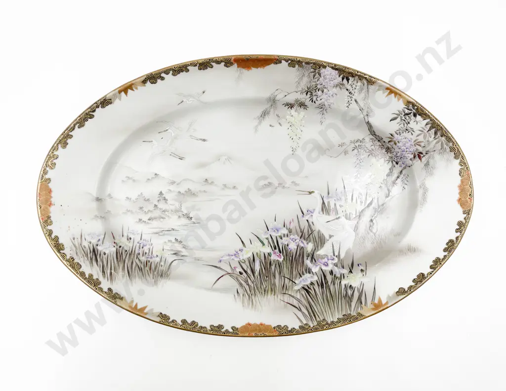 Large Japanese Porcelain Ashet Image 1++