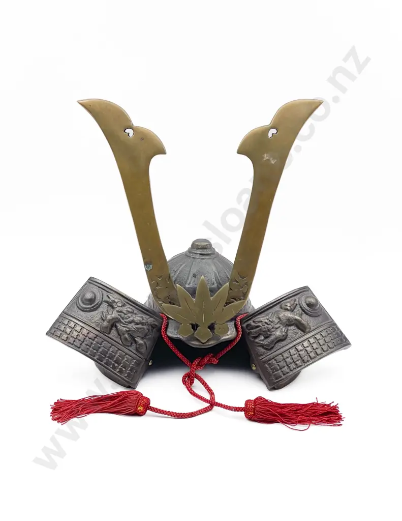Ornamental Samurai Helmet Image 1++