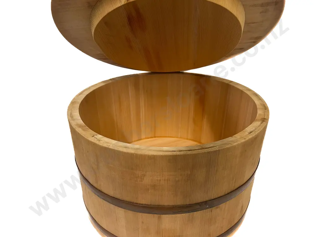 Large Japanese Ohitsu Tub Image 1++