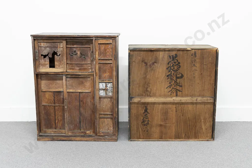Japanese Taisho Period Paulownia Mizuya-Dansu Together with Paulownia Sui-Mono Zen (Restaurant Cabinet) Image 1++