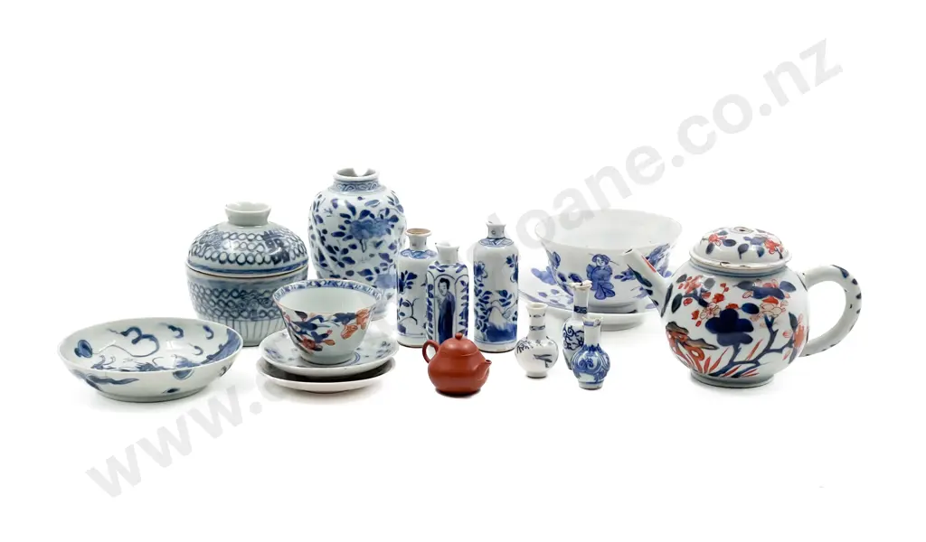 Quantity of Blue and White China Image 1++