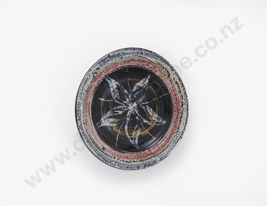 Mirek Smisek Wall Charger Image 1++