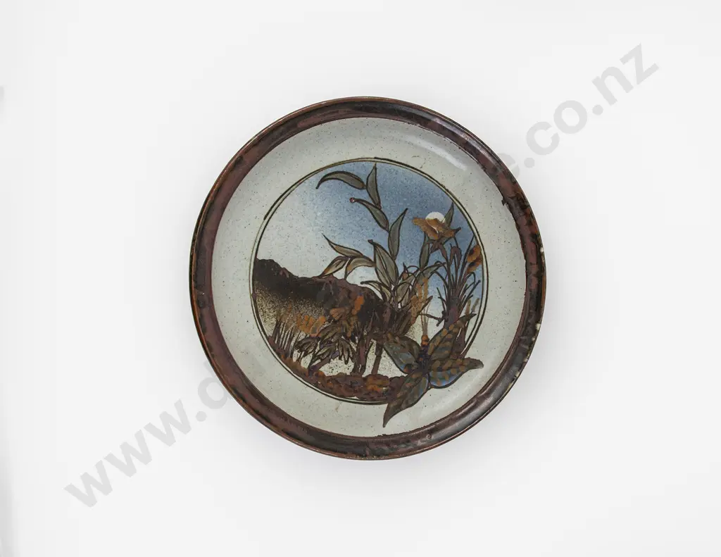 Bruce Lissant-Clayton Wall Charger Image 1++