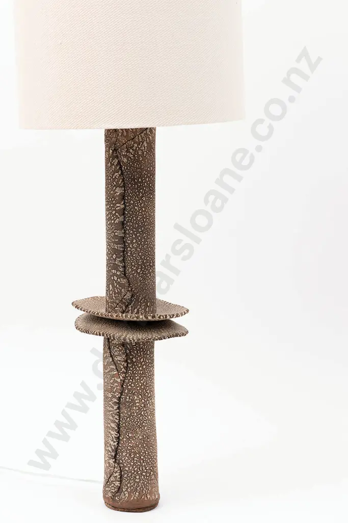 Patti Meads Lampbase & Shade Image 1++