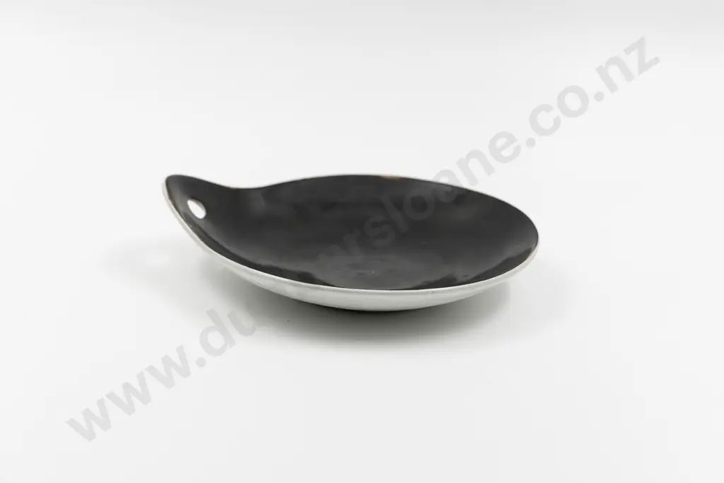 Dame Lucie Rie Cake Plate Image 1++