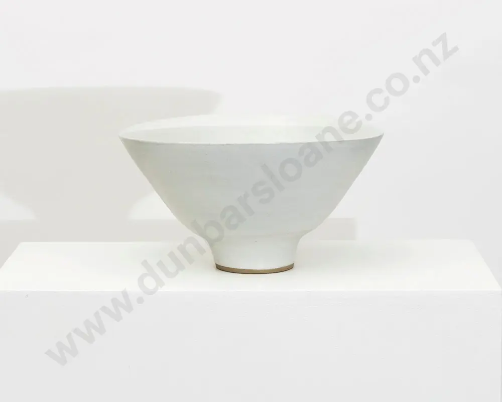 A Large & Impressive Dame Lucie Rie Footed Bowl Image 1++